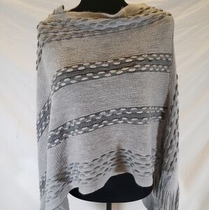 Passion 4 Fashion Gray Shawl/Covering With Fringes one size